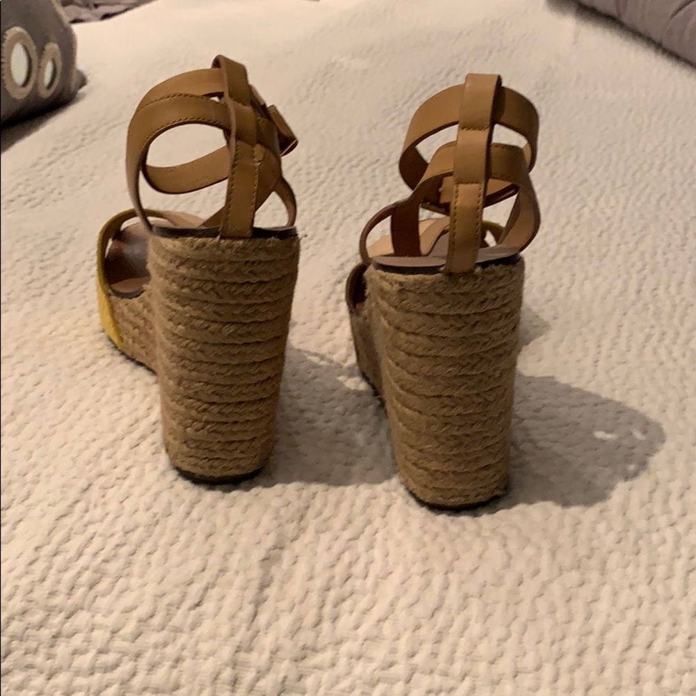 Shoes - Picture 3 of 4